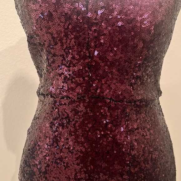 Burgundy sequin dress. Small. - Picture 2 of 3